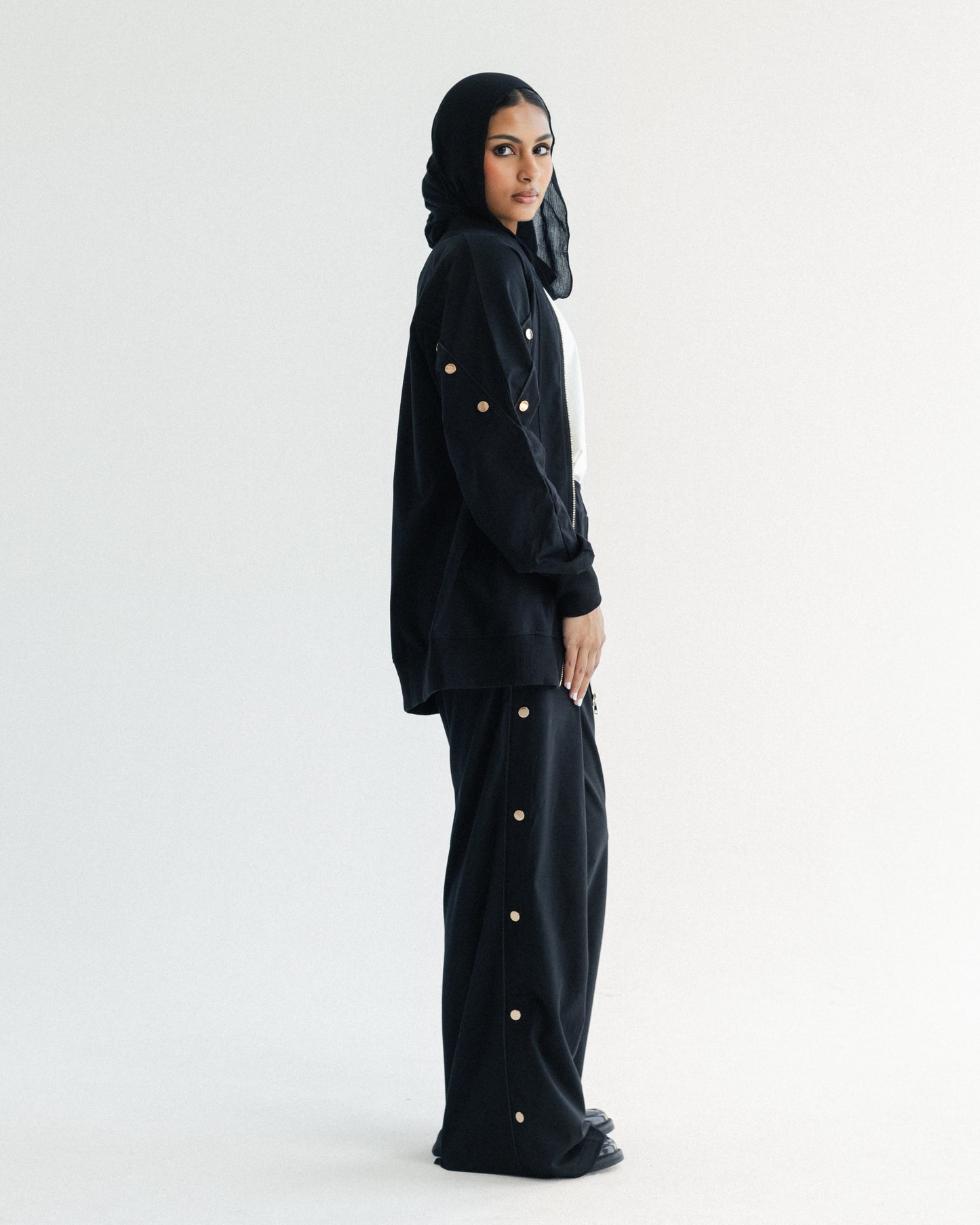 Noir Stud Set