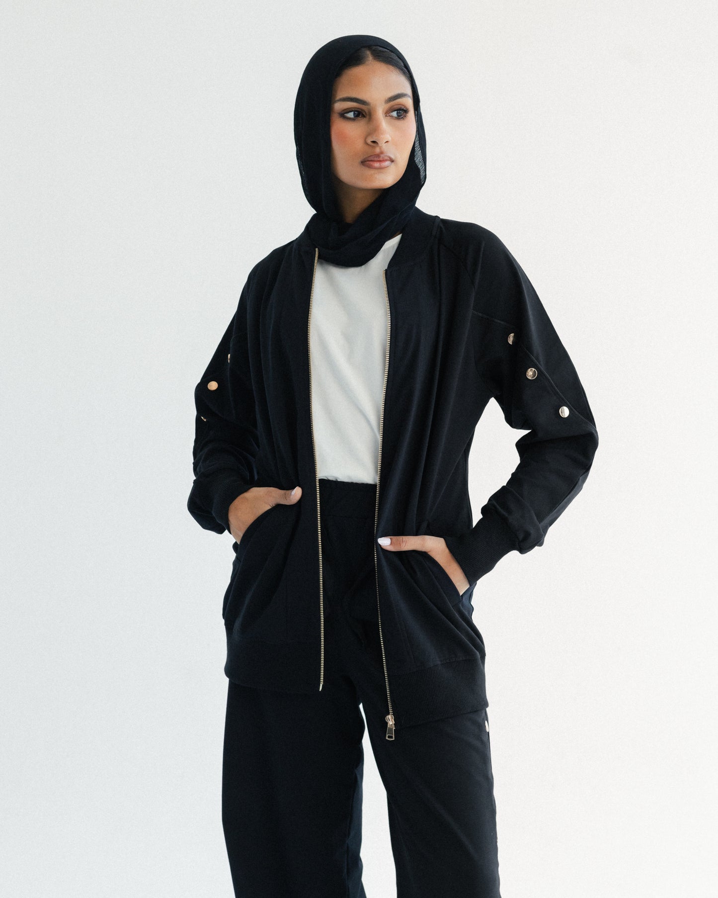Noir Stud Set