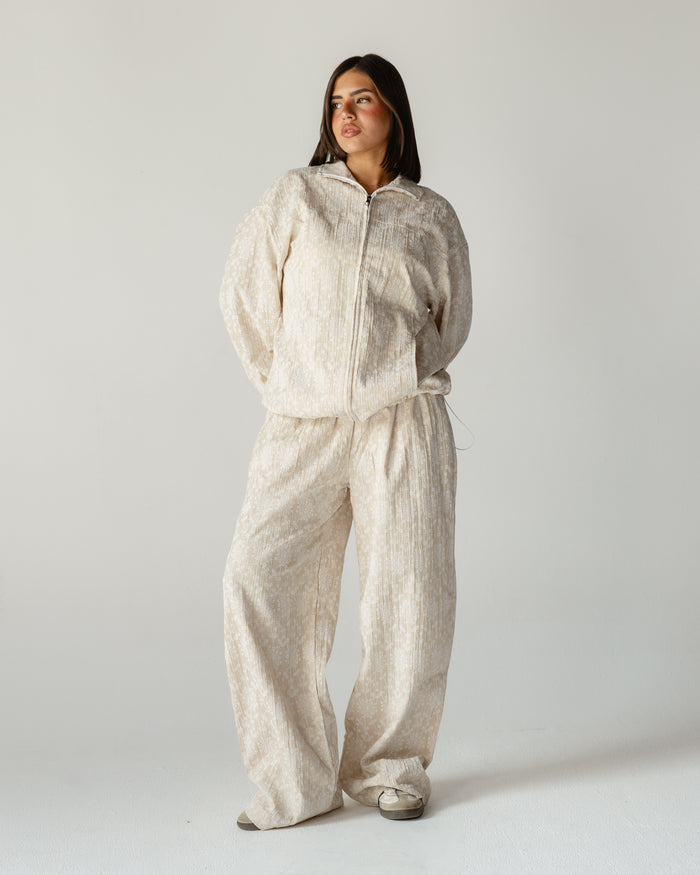 Beige Daisy Linen Set