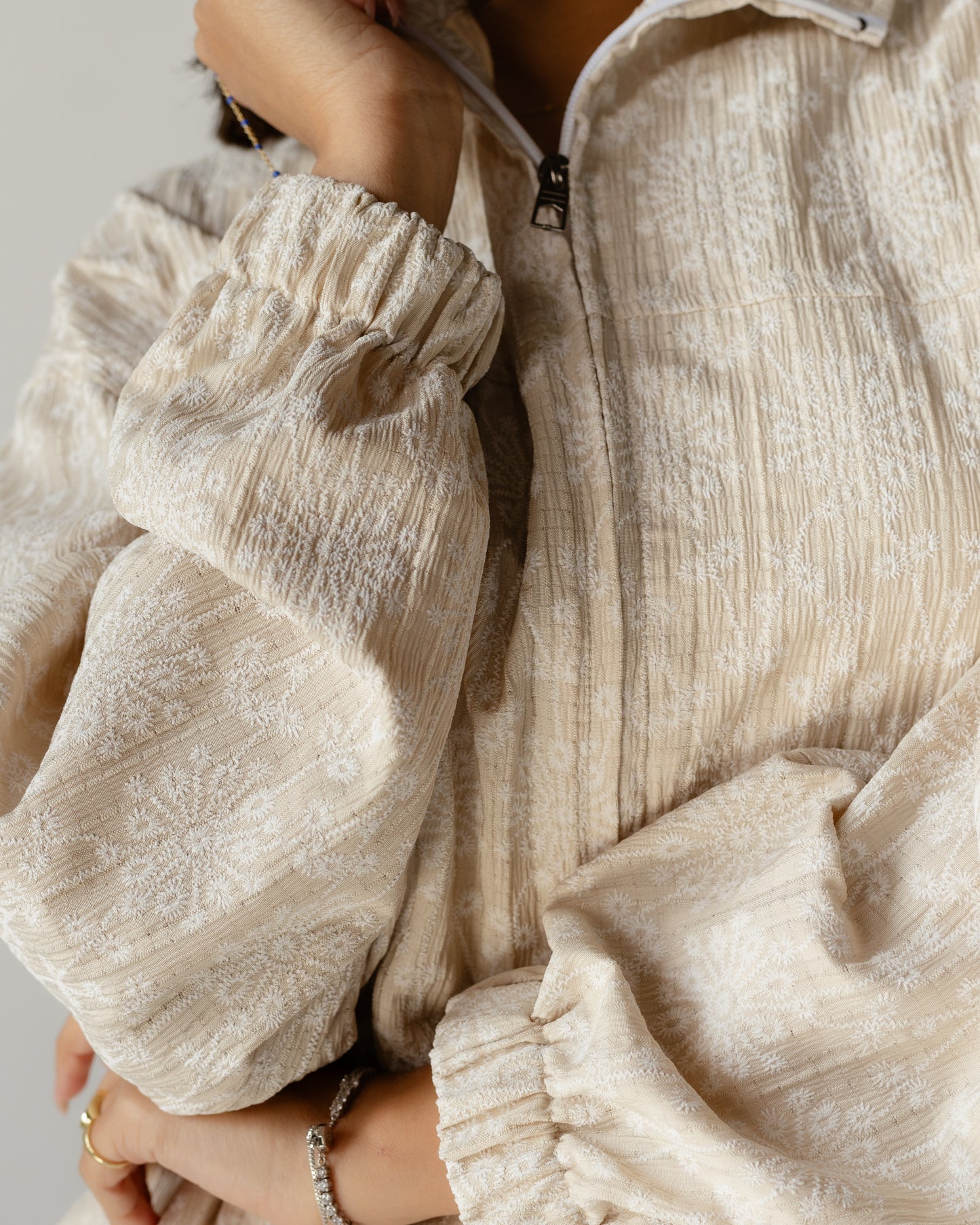 Beige Daisy Linen Set
