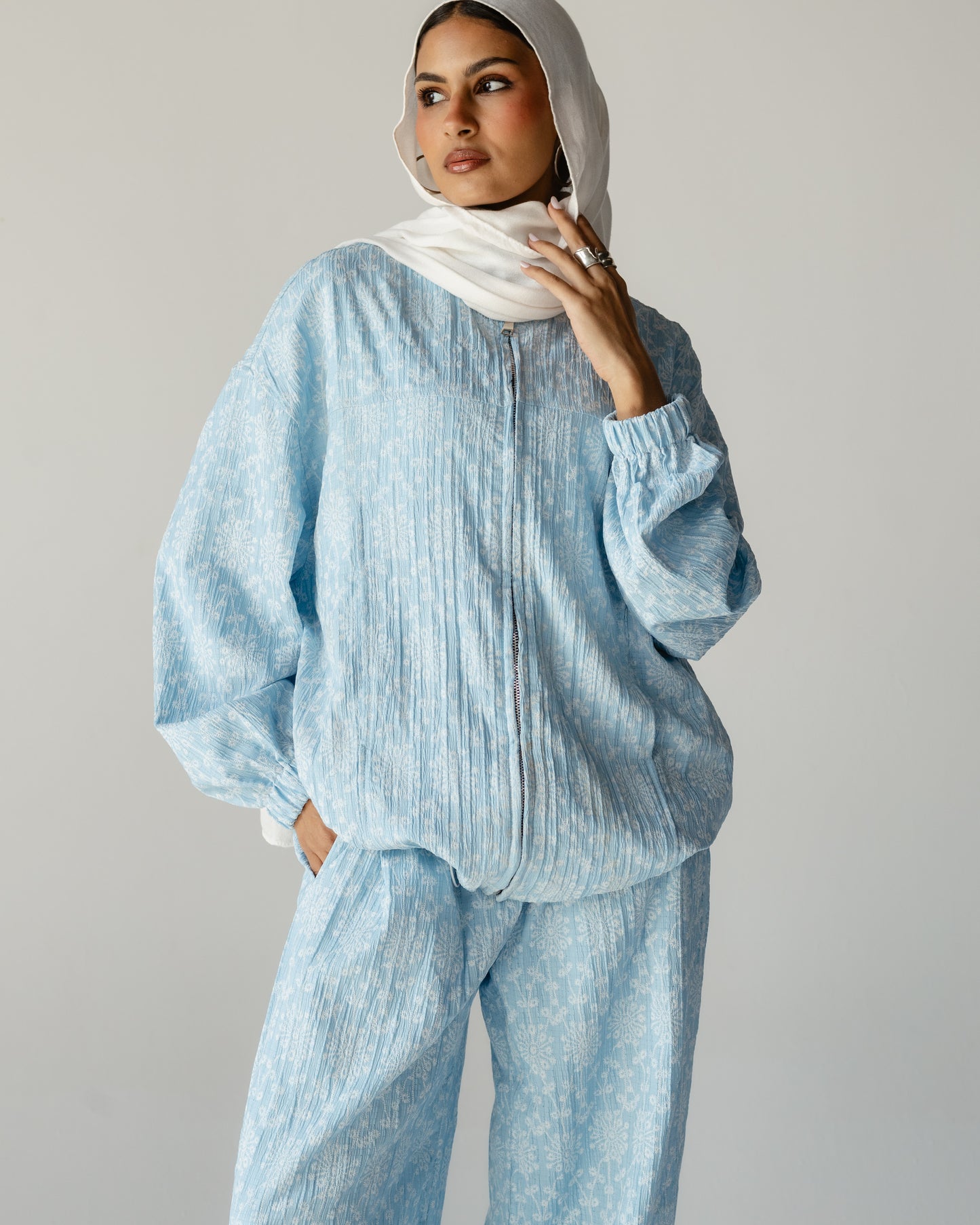 Sky Blue Daisy Linen Set