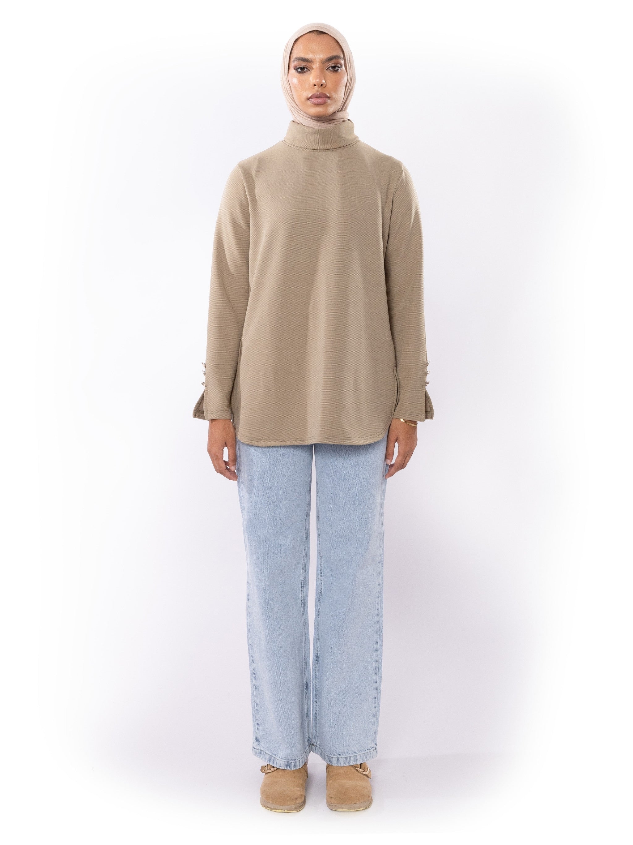 High neck with buttons