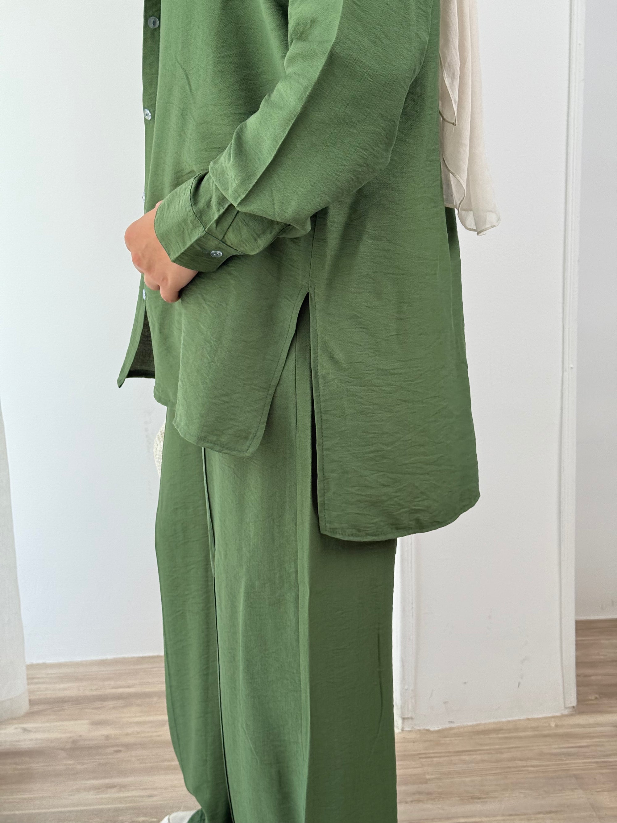 Olive Whisper Set