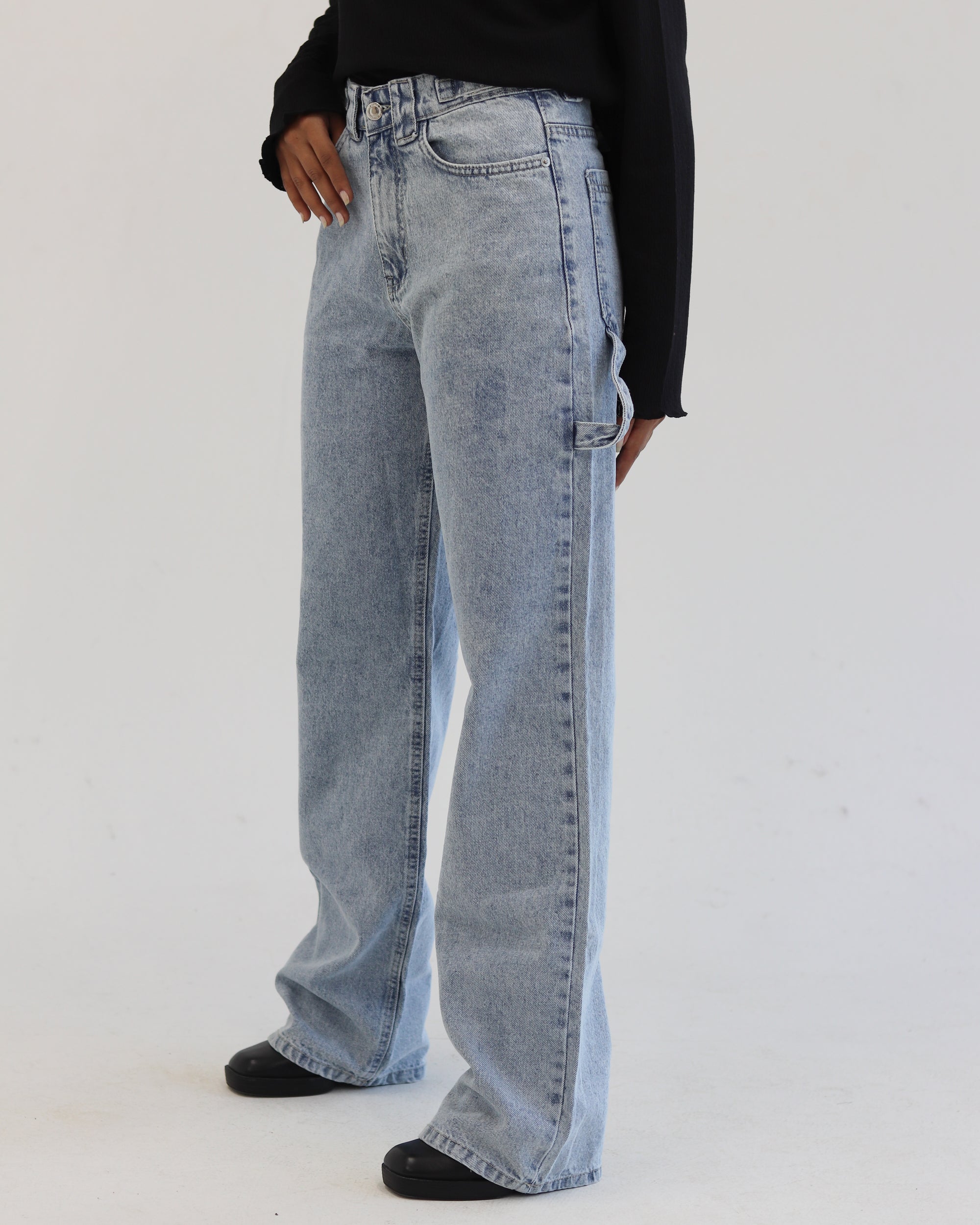 Extreme Wide Leg