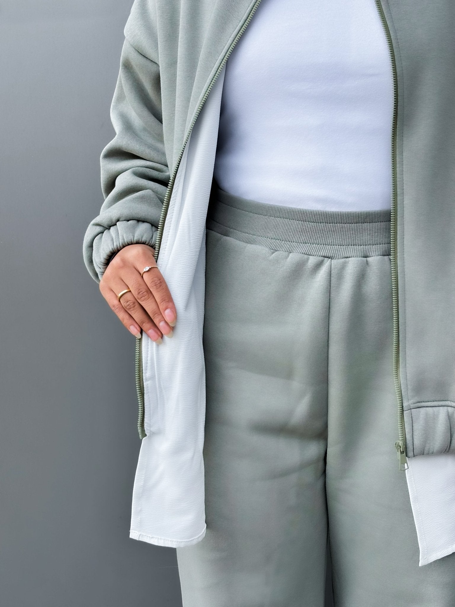 Comfort in Olive Set - Glow Modest