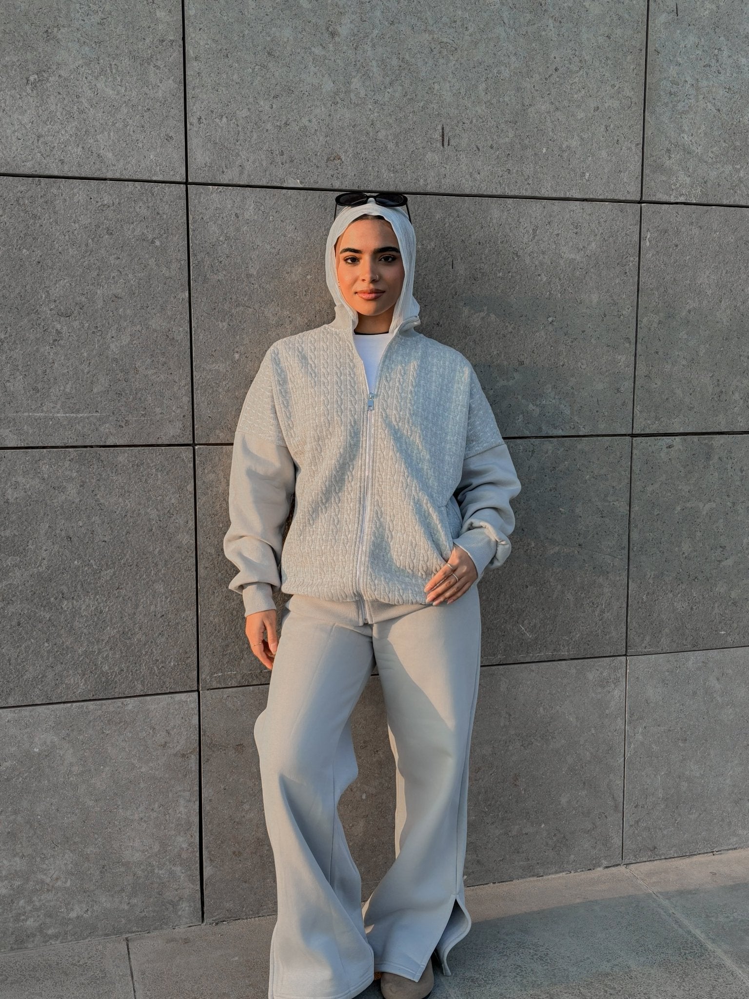 Grid Grey Set - Glow Modest