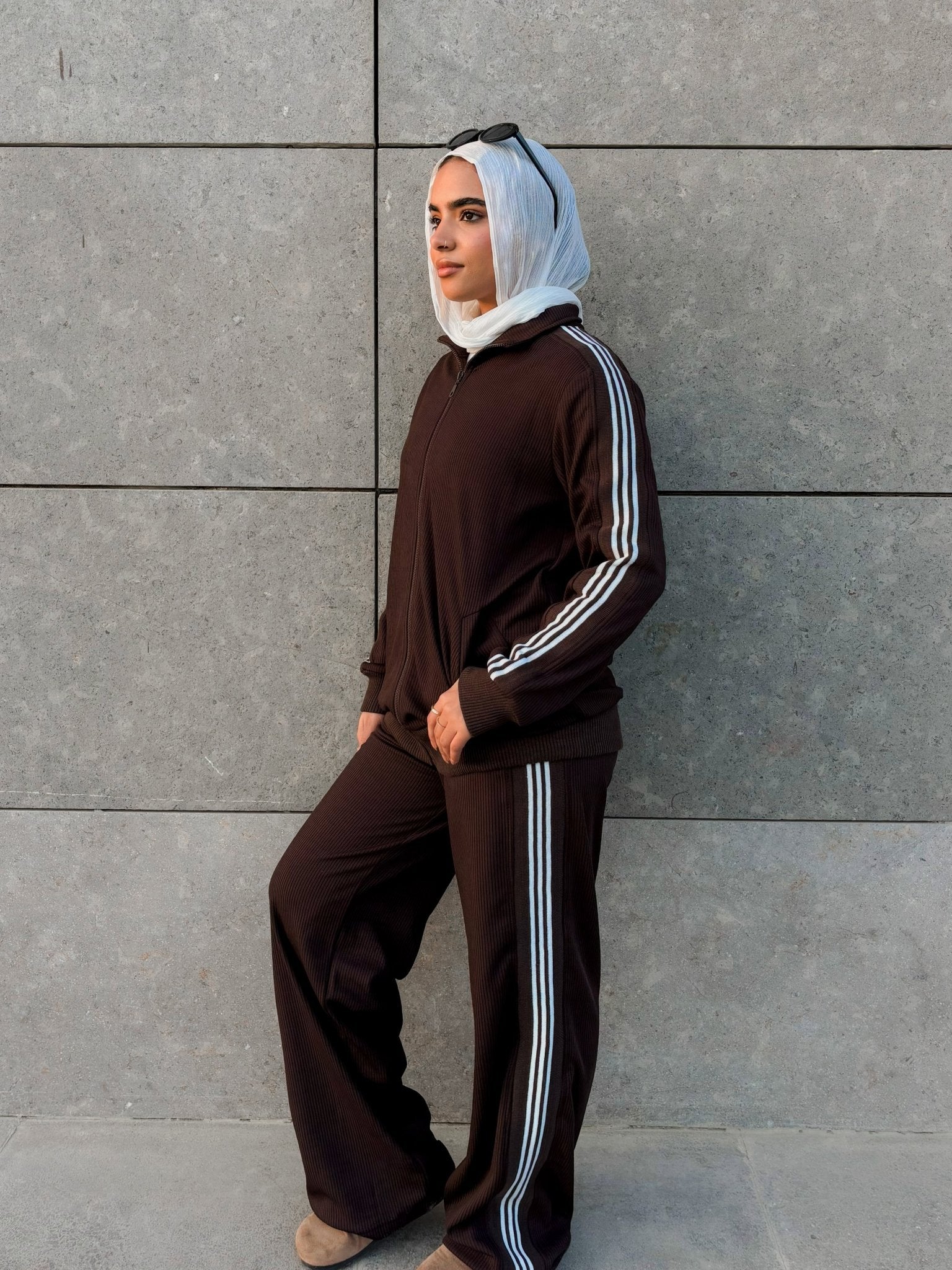 White Stripes Coco Set - Glow Modest